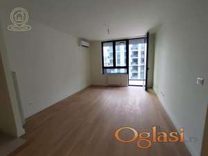 Izdaje se trosoban stan, Beograd na vodi, 73m2