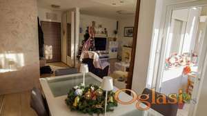 Kompletno renoviran i namješten četvorosoban stan na Limanu 2!