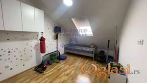 Četvorosoban na atraktivnoj lokaciji