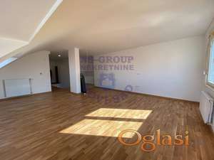 Odlican trosoban stan u Petrovaradinu! Povrat PDV-a!