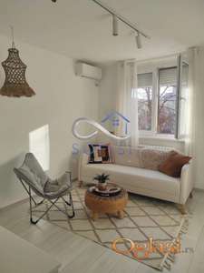 Novi Sad, Sajam - Lep, renoviran jednoiposoban stan ID#1540