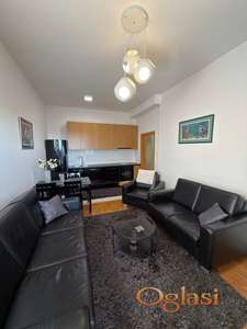 NAMESTEN DVOIPOSOBAN STAN U ZONEDOVOJ ZGRADI, BULEVAR EVROPE