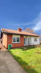 Prodaje se kuća u Backom Gradistu – prijatno mesto za život i odmor!