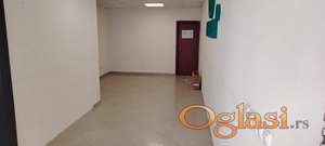 Povoljno - lokal prekoputa Studentskog doma