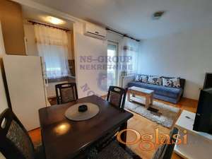 Na odličnoj lokaciji na Grbavici, izdaje se funkcionalan stan od 28m²