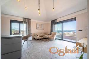 Dvosoban stan u Tivtu – s pogledom na more