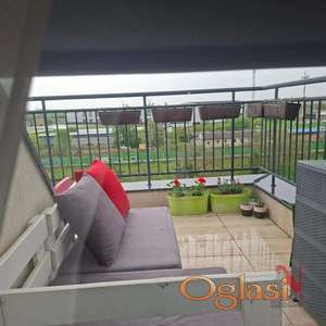 Petrovaradin, Novi Sad – trosoban stan, 63 m², 5. sprat