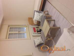 Namešten jednoiposoban stan na odličnoj lokaciji u centru 36m2