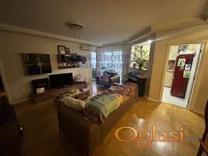 Trosoban stan na Novoj Detelinari,85m2