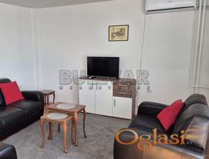 Izdaje se stan na Bulevaru Nemanjića