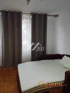 Izdajem renoviran dvosoban stan na Sajmu !!! ID#5340
