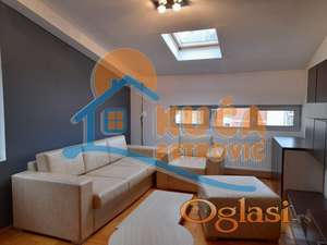 Izdaje se jednoiposoban stan na Trgu Kralja Aleksandra, 44m2