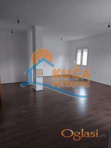 Izdaje se stan u kući u Brzom Brodu, 117m2