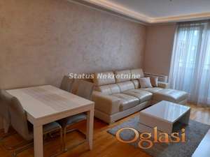 LUX  STAN 60m2  -  CENTAR