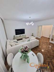 PRELEP, KOMPLETNO RENOVIRAN TROSOBAN STAN U CENTRU