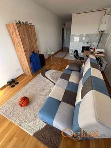 Stan u Centru Stare Pazove na Prodaju