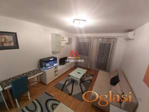 Izdaje se garsonjera – Nova Detelinara, Janka Čmelika