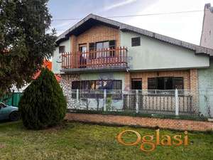 Spratna kuća u Budisavi!