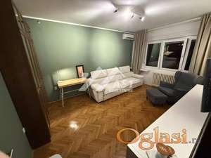 Izdaje se fenomenalan dvosoban stan na Limanu 2 !! ID#6035