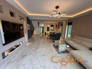 VELELEPNA KUCA, NOVA I MODERNA SAVRSEN RASPORED