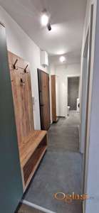 Odlican LUX Dvoiposoban stan sa parking mestom