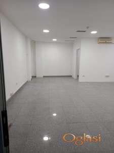 Poslovni Prostor, 52m2, Centar N.Sada