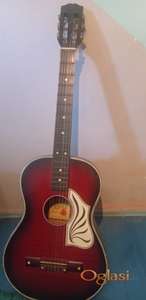 Egmond akustična gitara