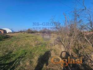 Odličan plac u Begeču!