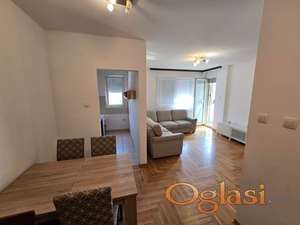 NOVI SAD, BULEVAR EVROPE, TROIPOSOBAN STAN, NOVIJE GRADNJE, BEZ ULAGANJA - 170600 E