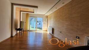 Porodična oaza na izuzetnoj lokaciji u Sremčici ID#8664