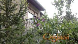 Prostrana kuća sa predivnim pogledom