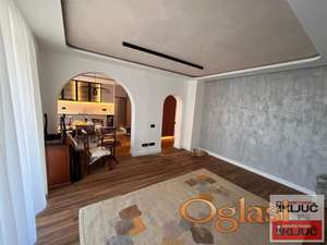 KOD SPENSA, 119m2, Četvorosoban, Renoviran