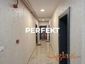 Tesla, 55m2, III, lift, gas, novogradnja