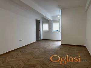 Prodaje se - 2.0 stan - neposredna blizina Centra- Kisačka - povrat PDV-a
