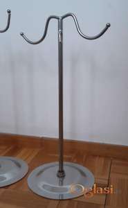 stalak za izlaganje tašni