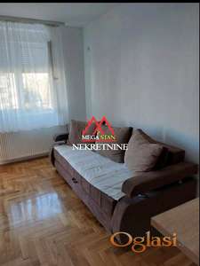 🏡✨ Izdaje se jednoiposoban stan – Petrovaradin ✨🏡