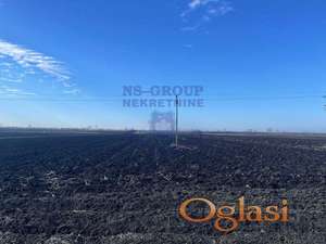 Prostran plac u Rumenci!