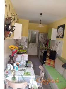 Izdaje se stan na Paliluli!