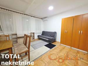STAN - PETROVARADIN - PETROVARADIN - 25m2 - 70000 evra
