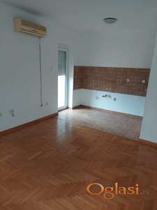 TROSOBAN STAN PRAZAN USELJIV OD 01.06