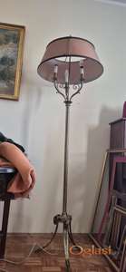 Antikvana barokna lampa