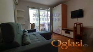 Sjajna garsonjera na Grbavici