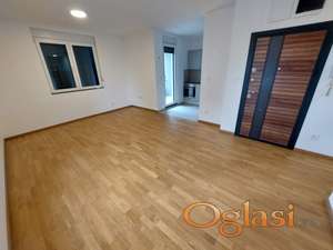 PETROVARADIN - ALIBEGOVAC - NOV ČETVOROSOBAN STAN SA NOVOM KUHINJOM I PARKINGOM - USELJIVO OD 01.06.2026.God.!!! PRVI PUT SE IZDAJE!!!