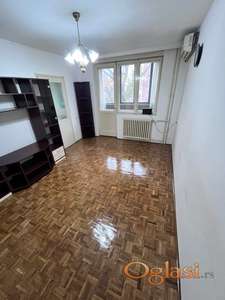 **TROSOBAN STAN-65m2-DETELINARA, NOVI SAD**