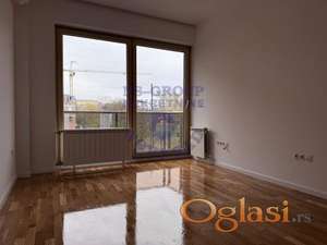 Retko u ponudi dvosoban stan na Keju.