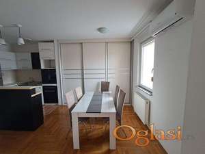 Nova detelinara trosoban stan 84m2!