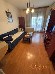 Prodajemo dvoiposoban stan u centru