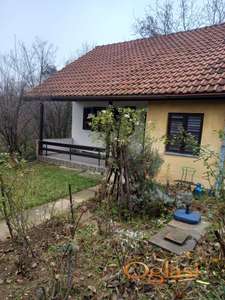 POPOVICA - UKNJIŽENA KUĆA - USELJIVO ODMAH!!!