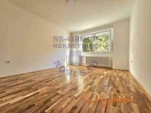 Četvorosoban odličan- renoviran stan- Železnička stanica! 579512