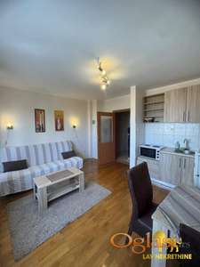 NAMESTENA GARSONJERA, GRBAVICA - LIMAN 4
